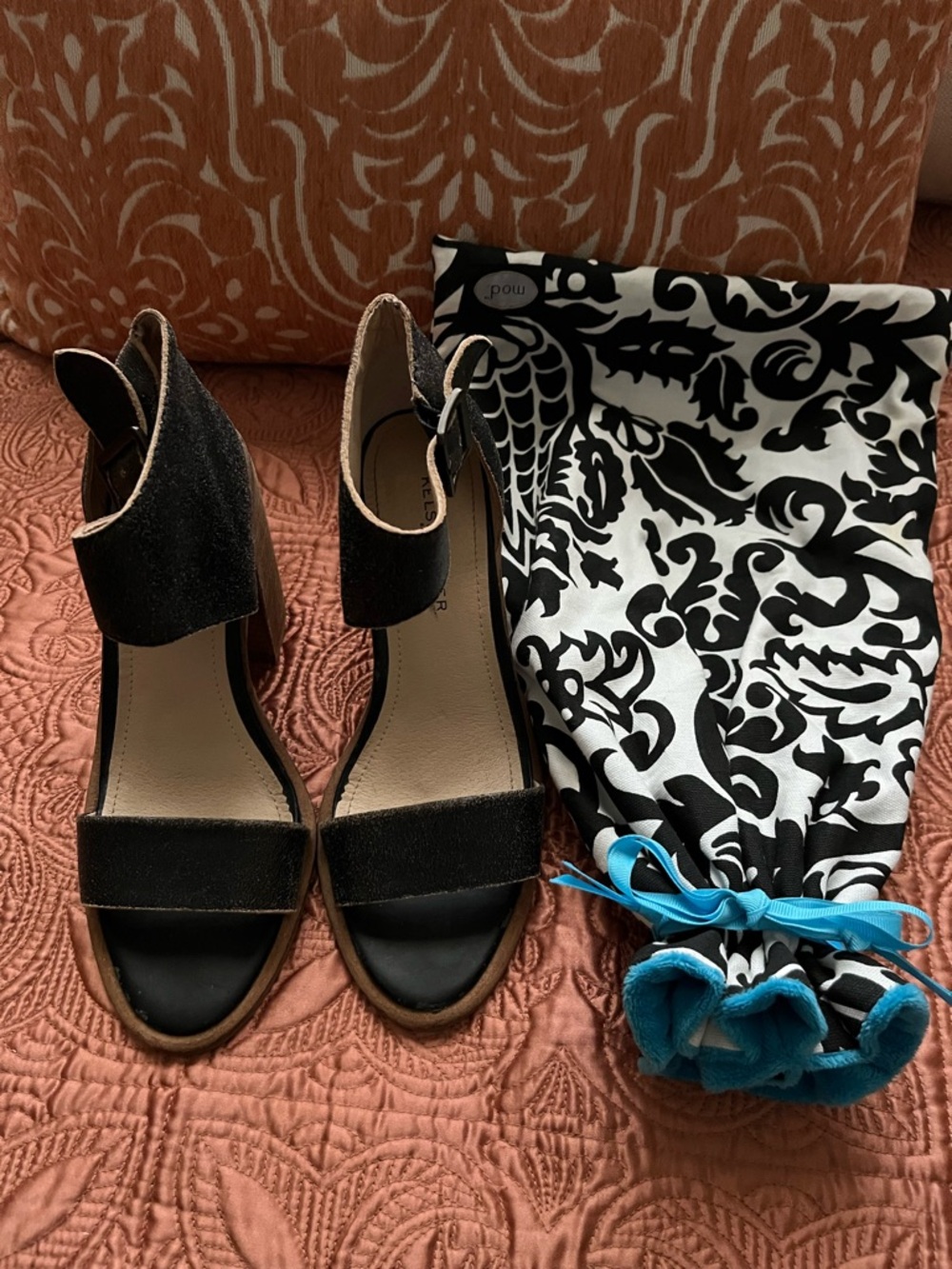Kelsi Dagger Women’s Block Heels with Travel/Dust Bag-Size 7 - Picture 6 of 9